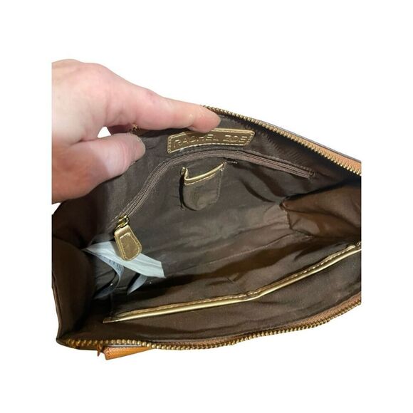 Rachael Zoe Croasbody - Picture 6 of 7